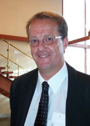 Dr. Bernhard Mayer