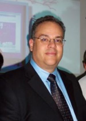Dr. Arturo Sanchez
