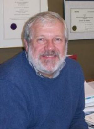 Dr. Nils Petersen